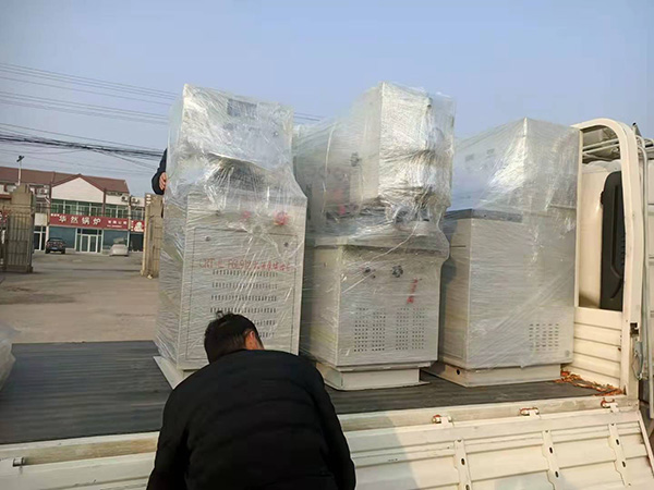 泰山海特牌F6L912機(jī)油泵試驗(yàn)臺(tái)、噴油泵試驗(yàn)臺(tái)等設(shè)備同時(shí)發(fā)貨